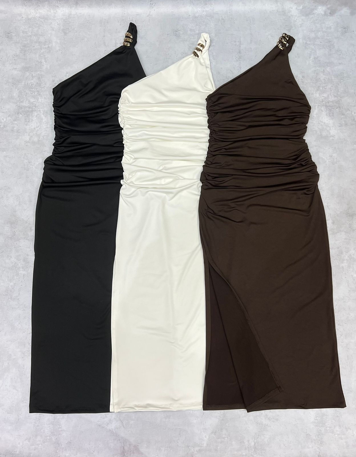 VESTIDO NICOLE LARGO APLIQUE